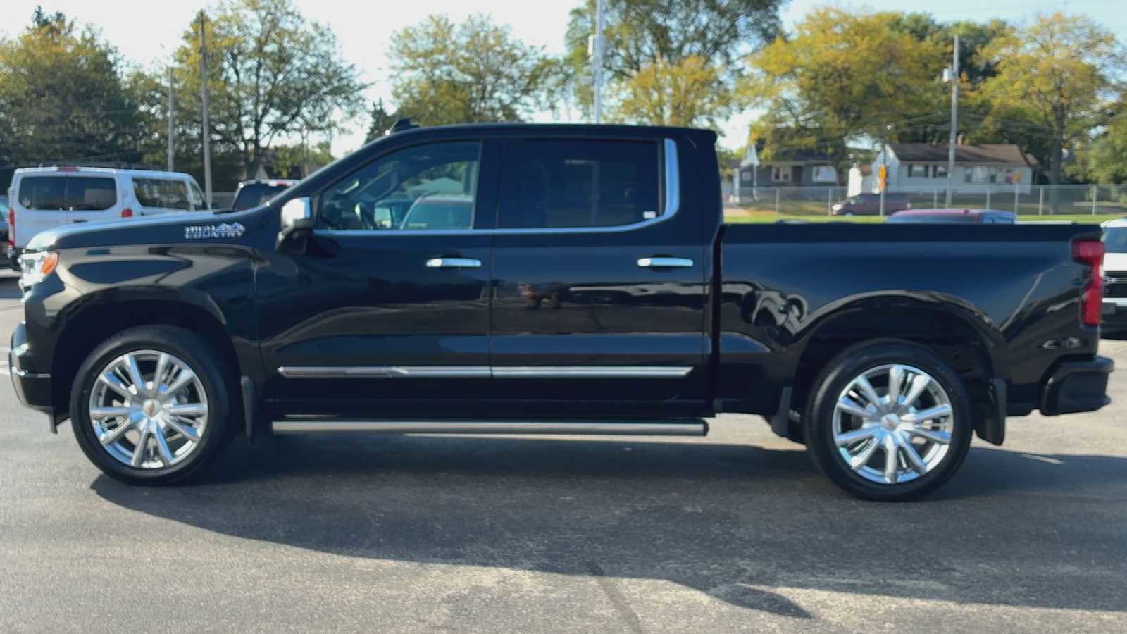 Certified 2022 Chevrolet Silverado 1500 High Country w/ High Country Premium Package image 5