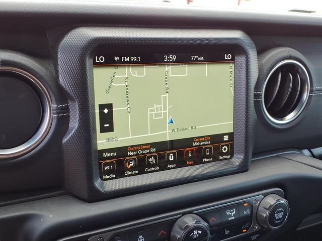 Used 2023 Jeep Wrangler Unlimited Sahara w/ Cold Weather Group AWD/4WD image 14