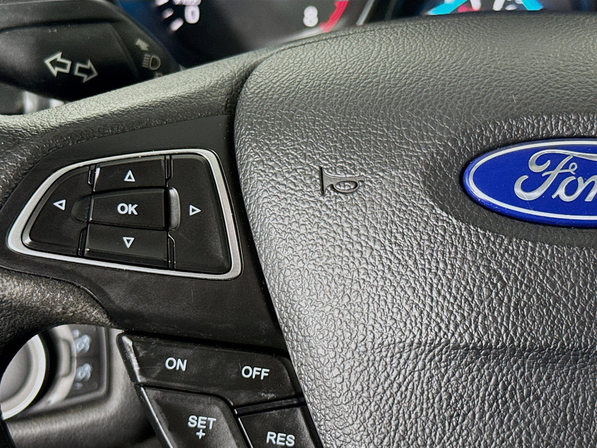 Used 2019 Ford Escape SE FWD image 13