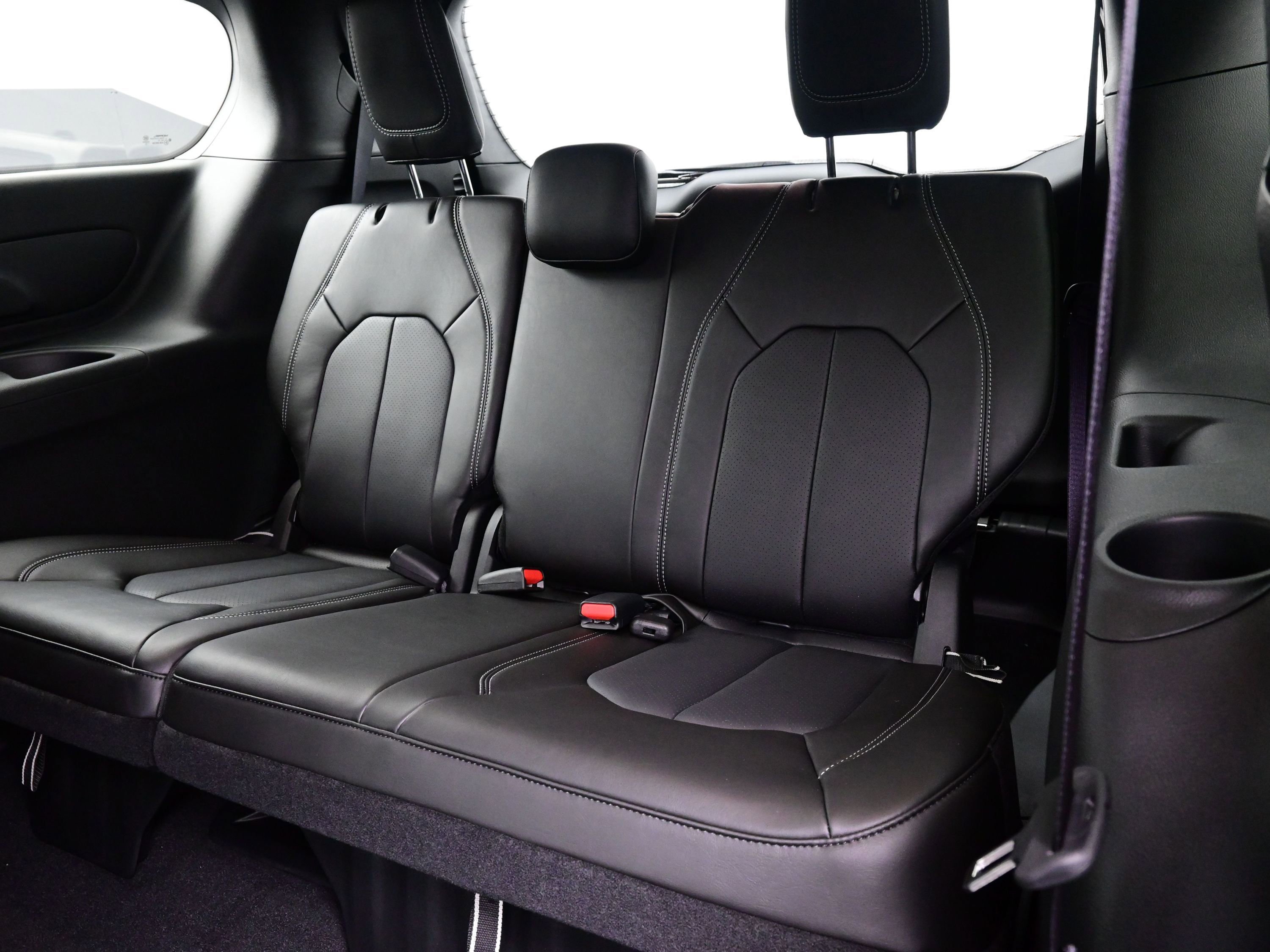 New 2026 Chrysler Pacifica Select image 11