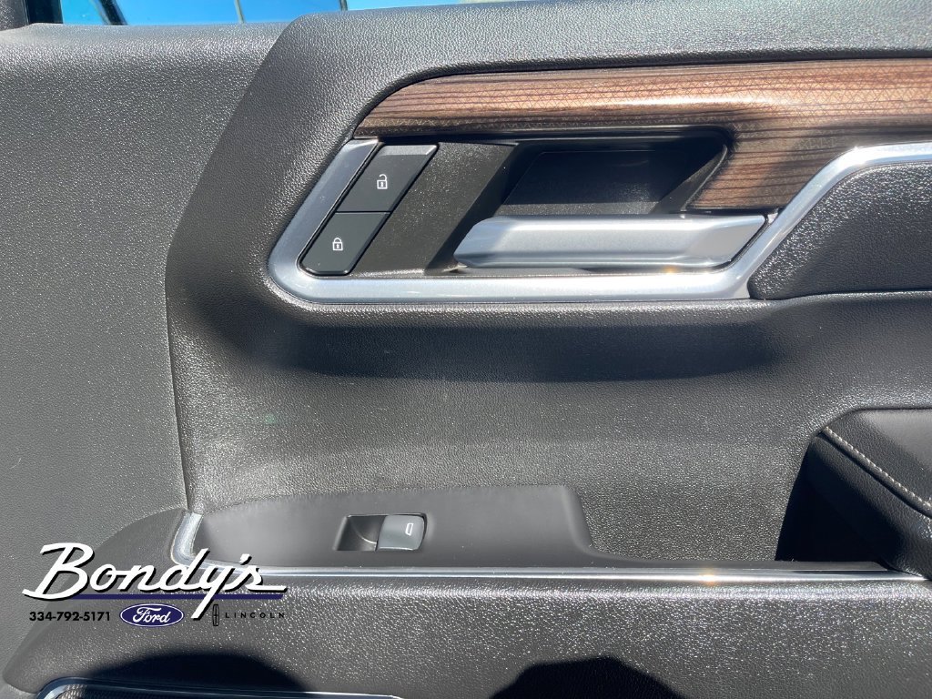 Used 2023 Chevrolet Silverado 1500 LT w/ Z71 Off-Road Package AWD/4WD image 19