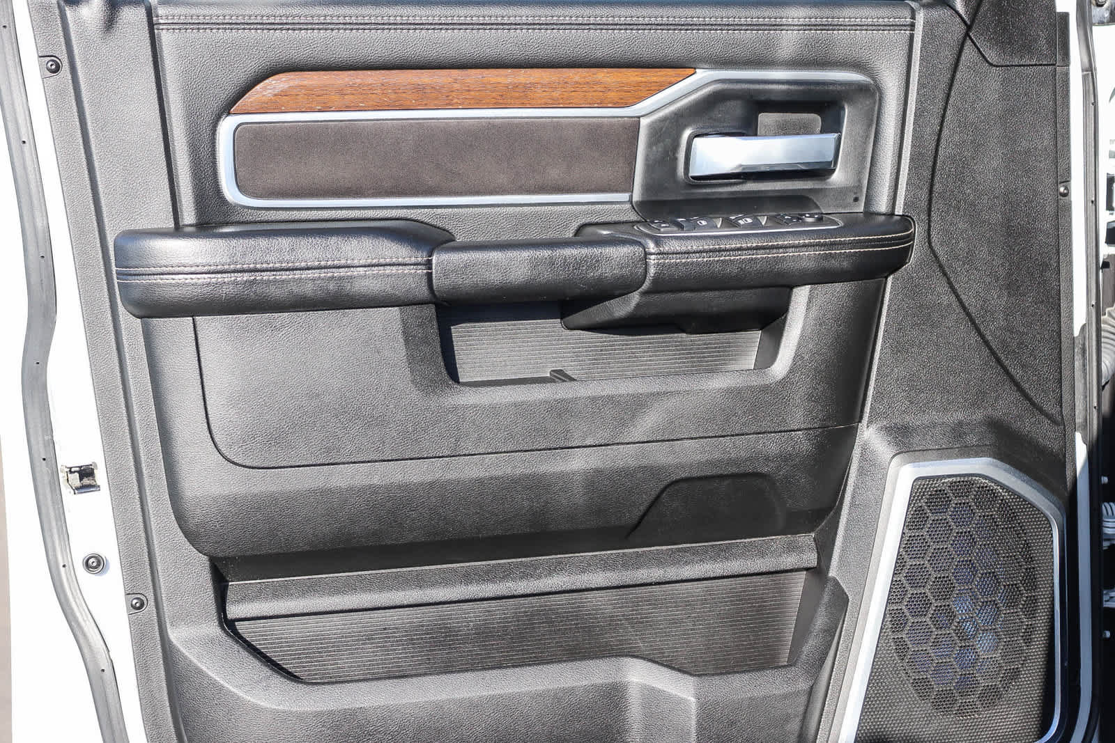 Used 2022 RAM 2500 Laramie AWD/4WD image 20