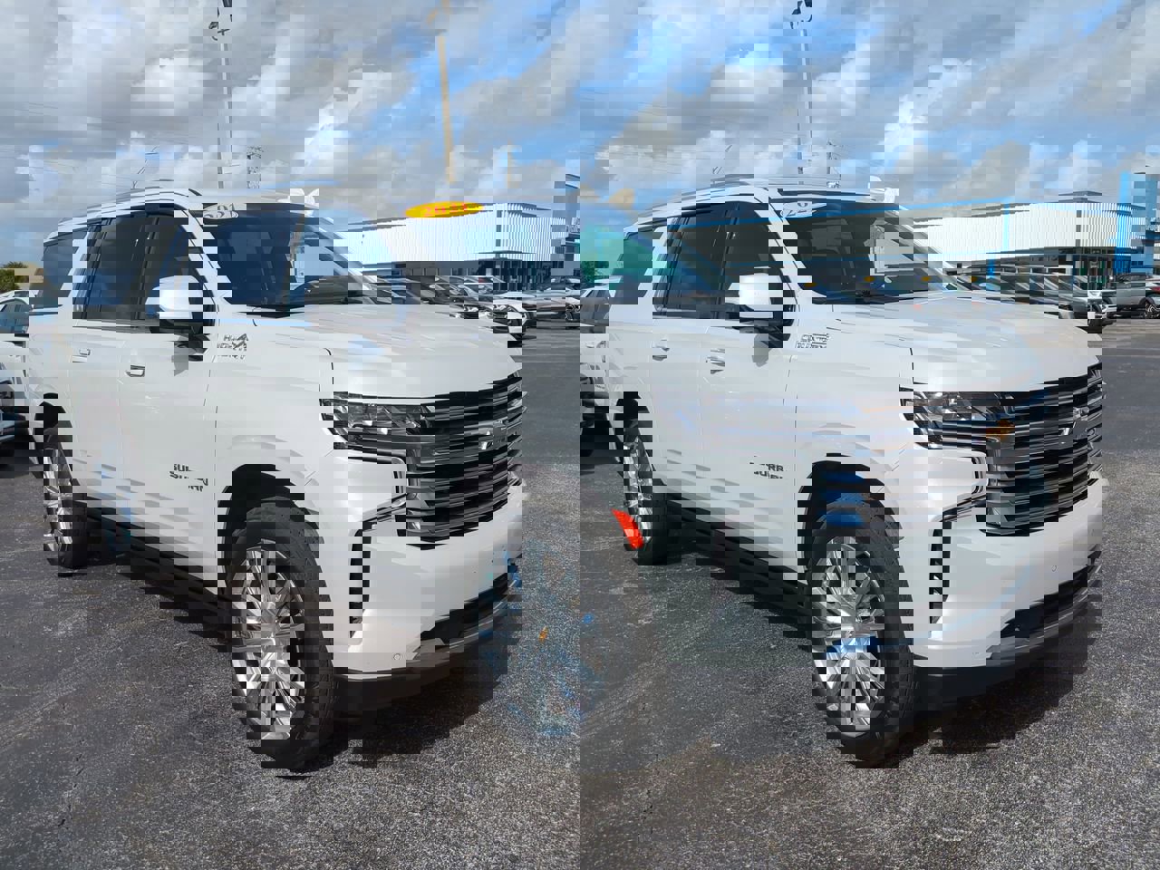 Used 2021 Chevrolet Suburban High Country w/ Premium Package image 2