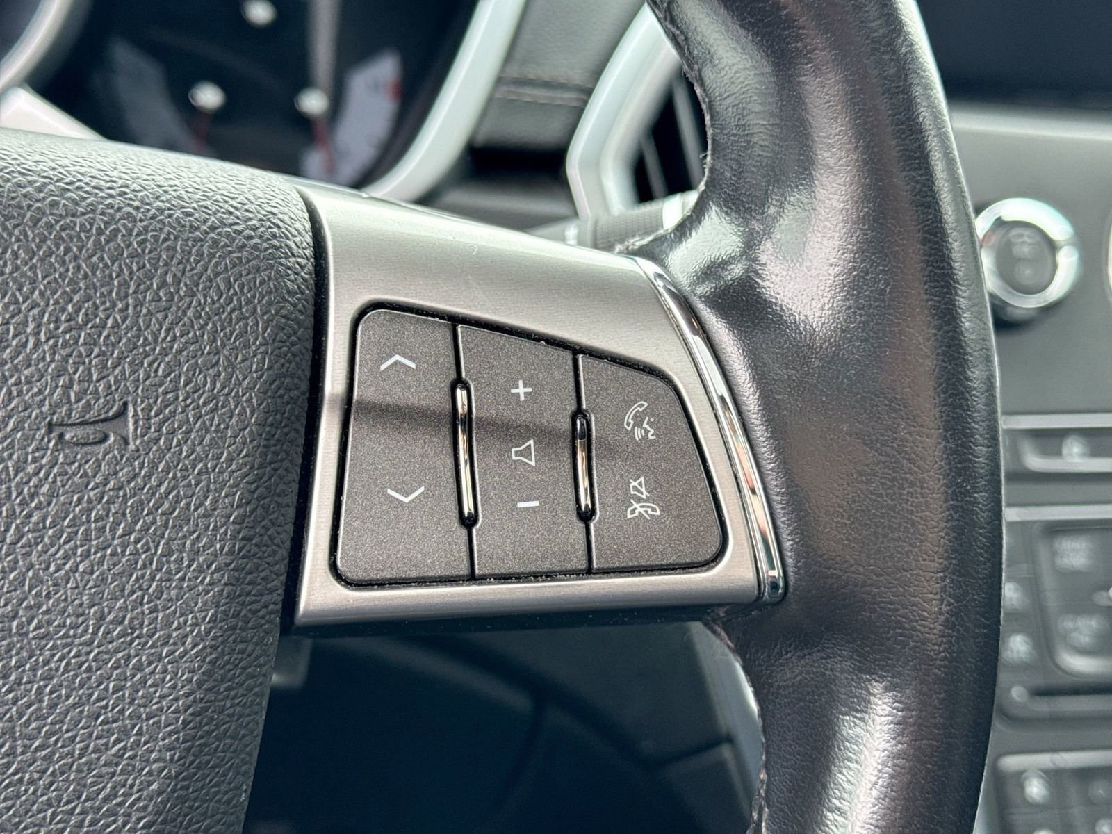 Used 2012 Cadillac SRX Premium w/ LPO, Protection Package image 27