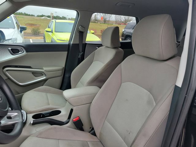 Certified 2021 Kia Soul LX image 16
