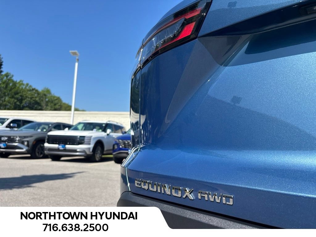 Used 2026 Chevrolet Equinox LT AWD/4WD image 31