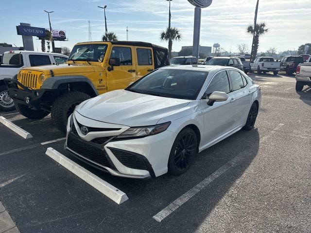 Used 2021 Toyota Camry XSE image 7