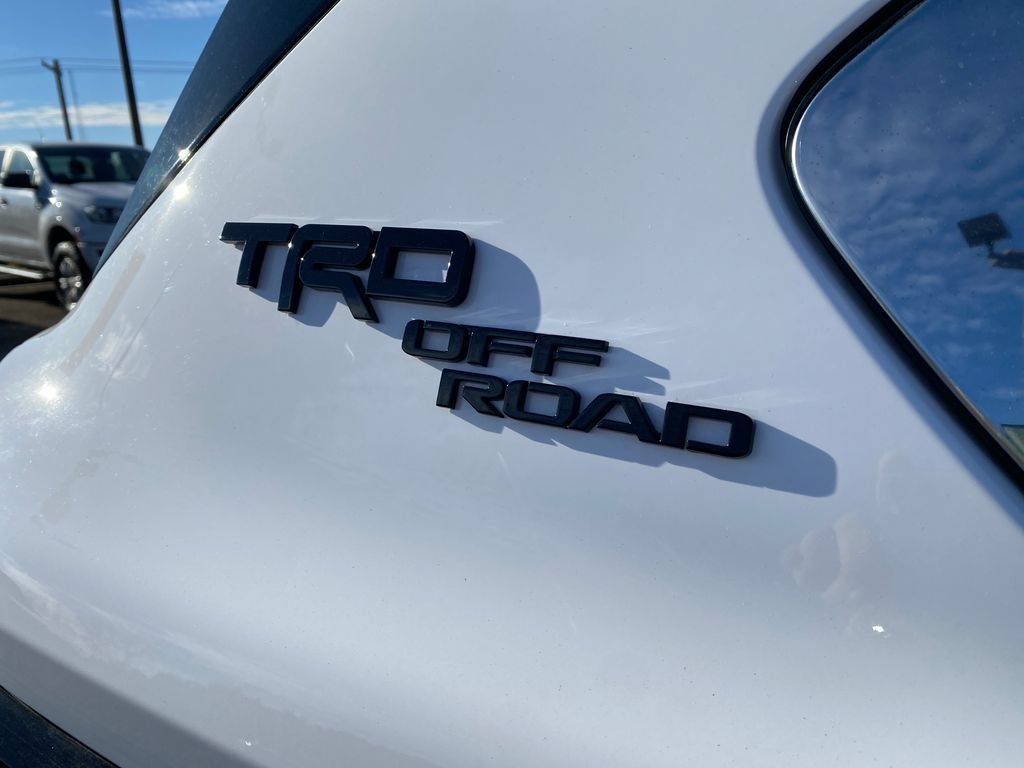 Used 2025 Toyota Sequoia 4WD image 33