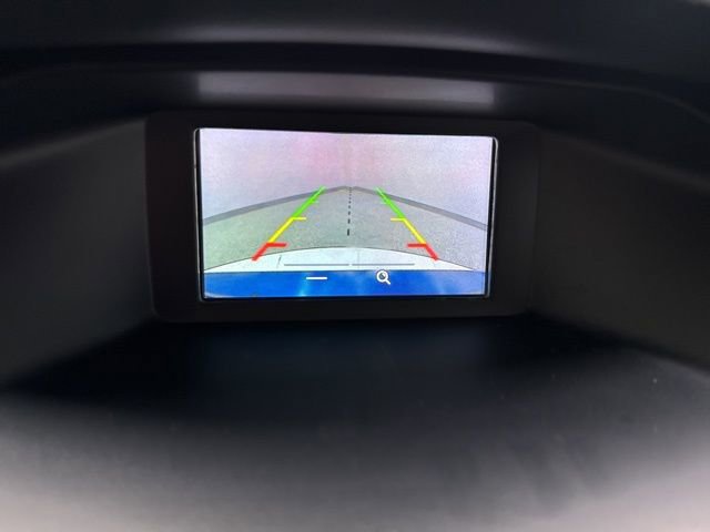 Used 2018 Ford Focus SE FWD image 2