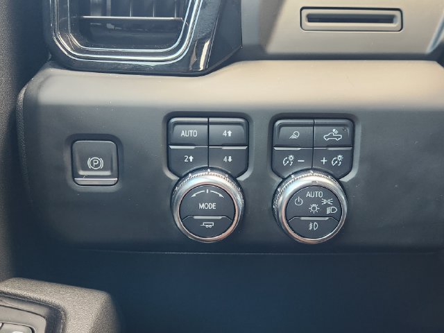 Used 2024 GMC Sierra 2500 AT4 w/ AT4 Preferred Package AWD/4WD image 24