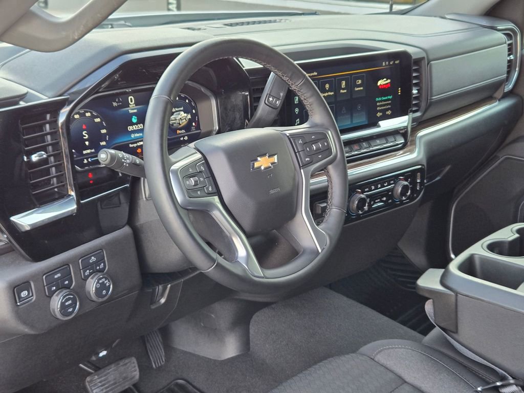 Used 2025 Chevrolet Silverado 1500 LT image 9