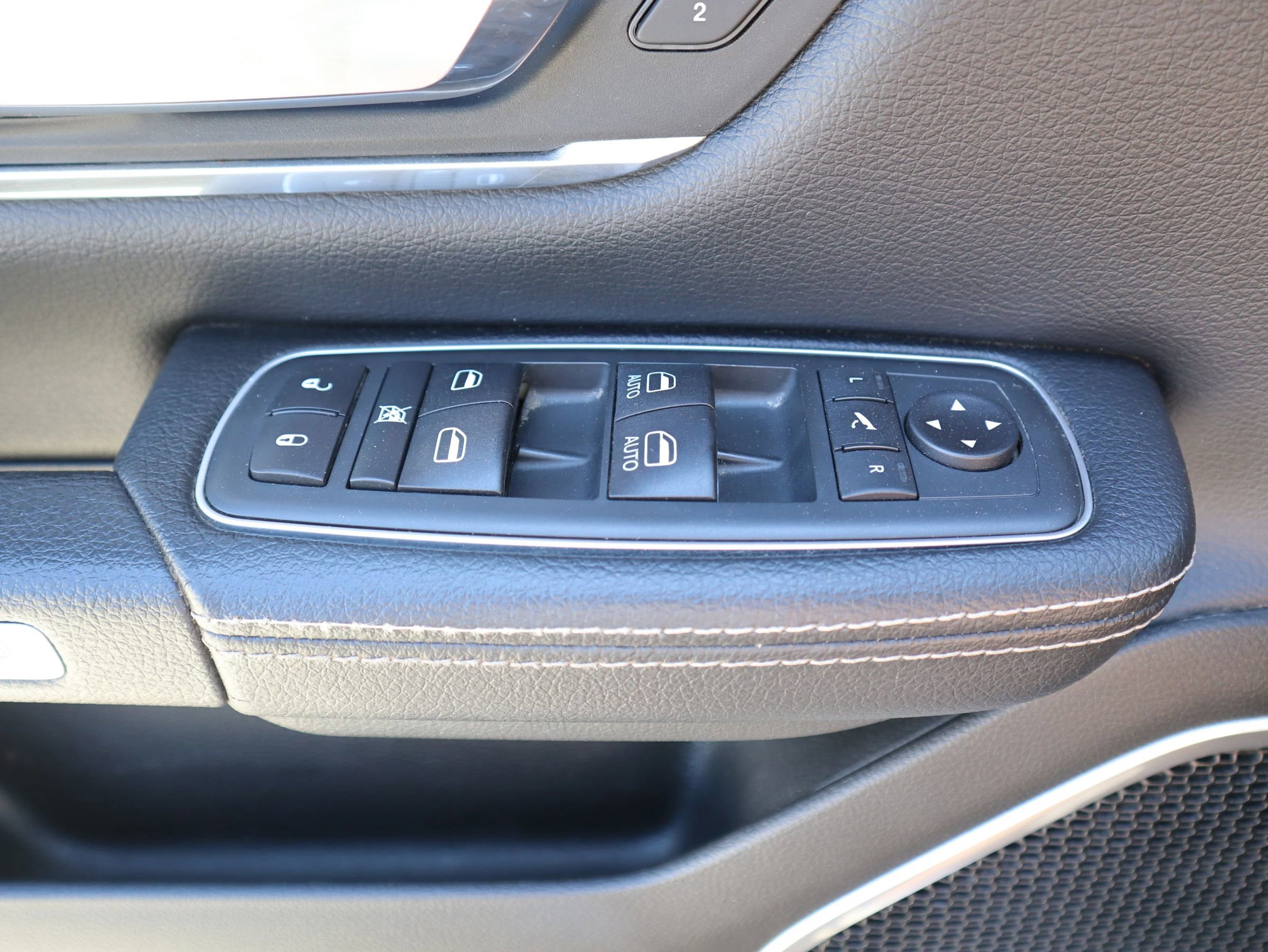 Used 2020 RAM 1500 Laramie image 24