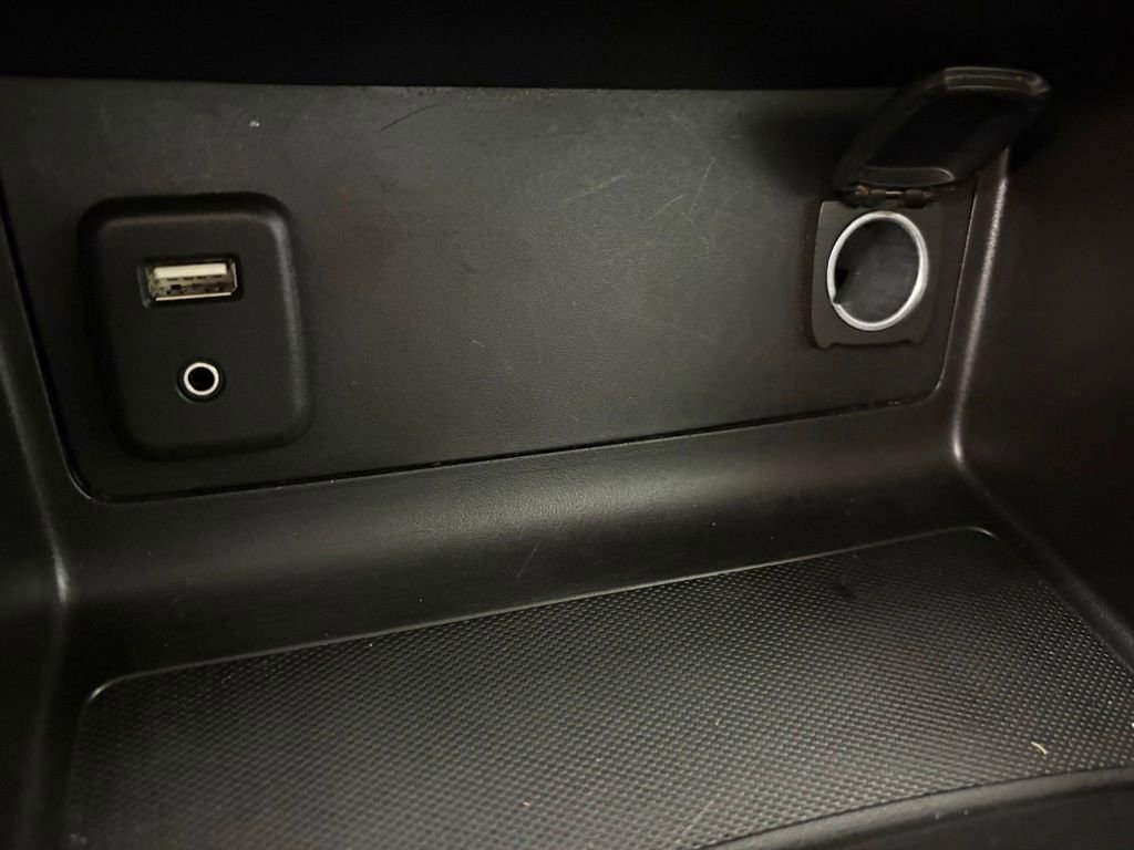 Used 2017 Chevrolet Colorado LT w/ LT Convenience Package RWD image 32