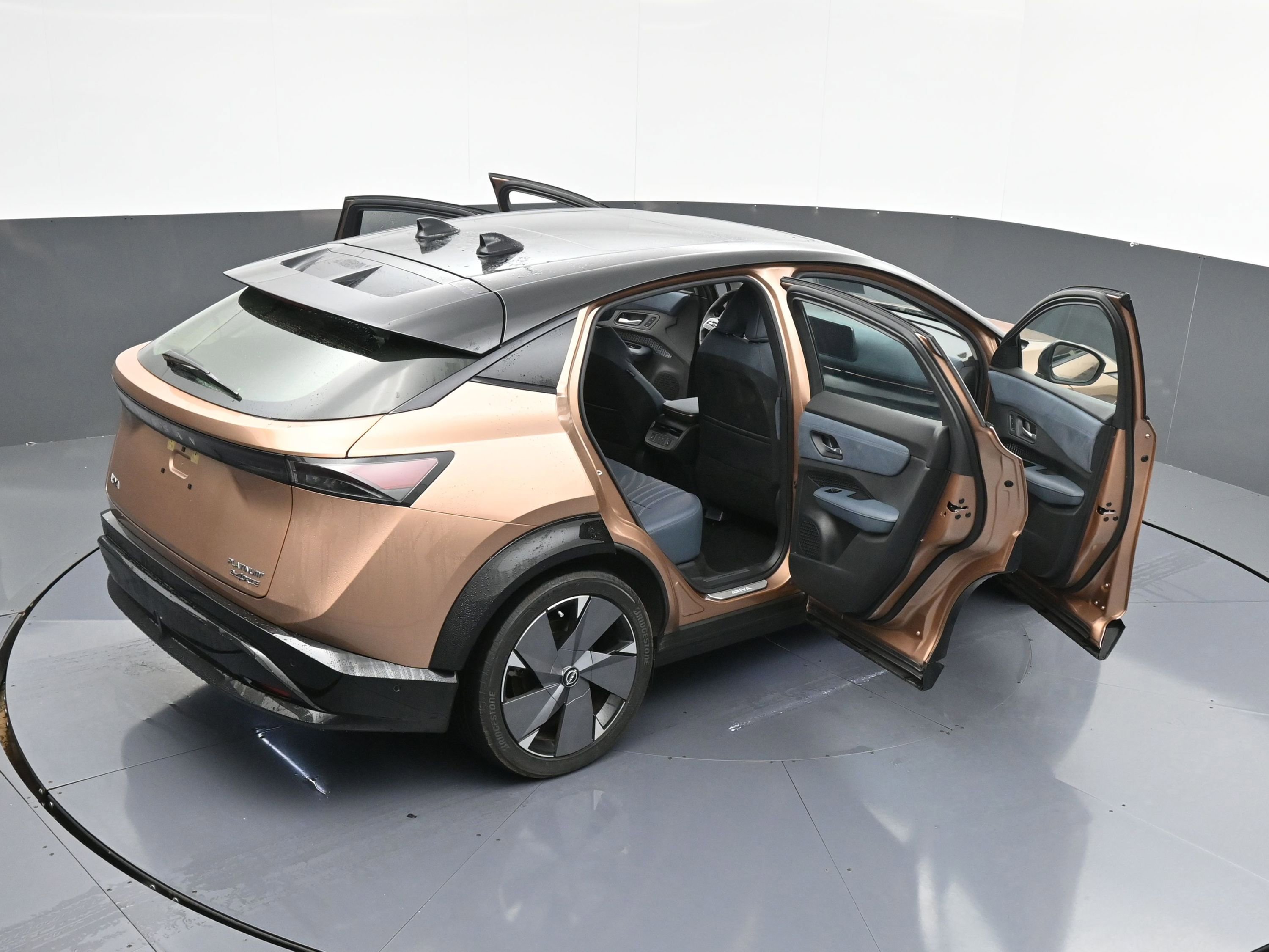 Used 2023 Nissan Ariya image 41