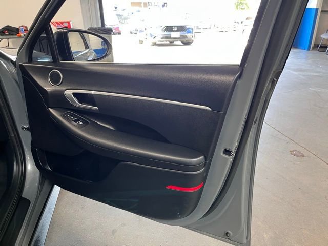 Used 2021 Hyundai Sonata SE w/ Cargo Package FWD image 12