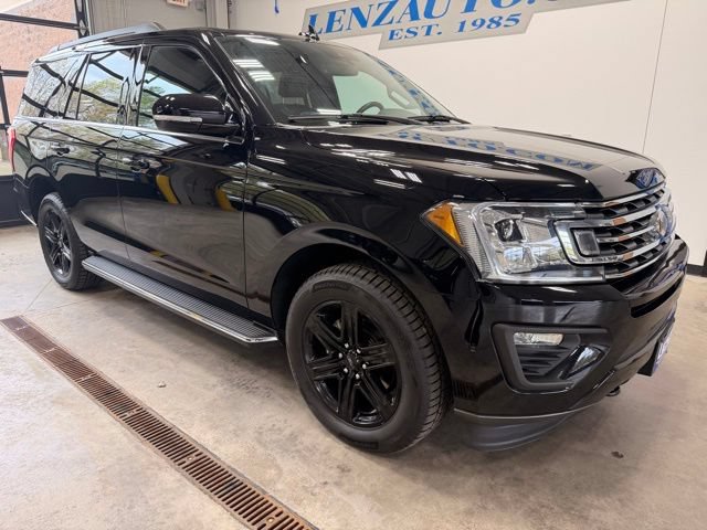 Used 2020 Ford Expedition XLT w/ Equipment Group 202A AWD/4WD image 2