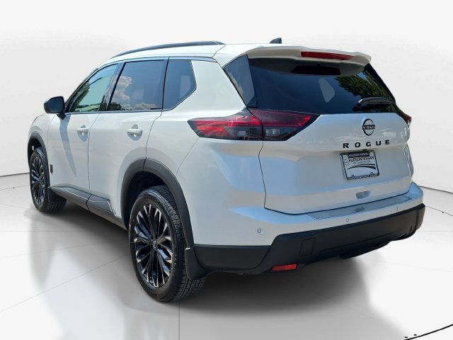 New 2026 Nissan Rogue Dark Armor FWD image 8