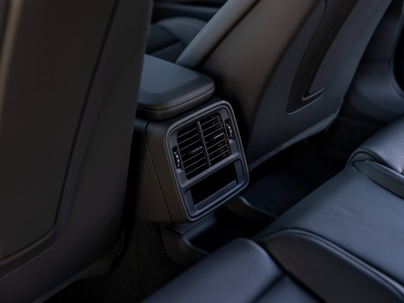 New 2025 Porsche Taycan AWD/4WD image 53
