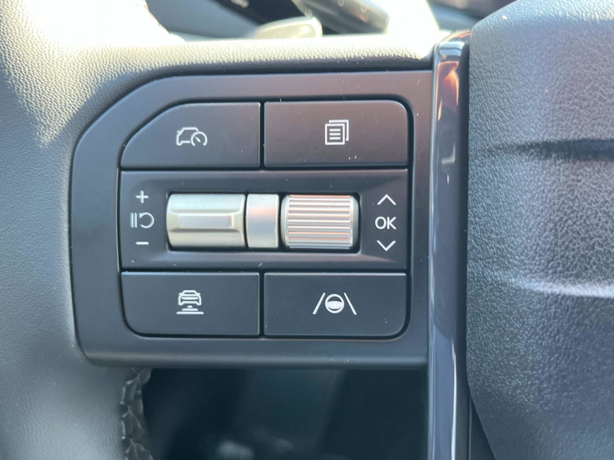 New 2027 Kia Telluride S image 28