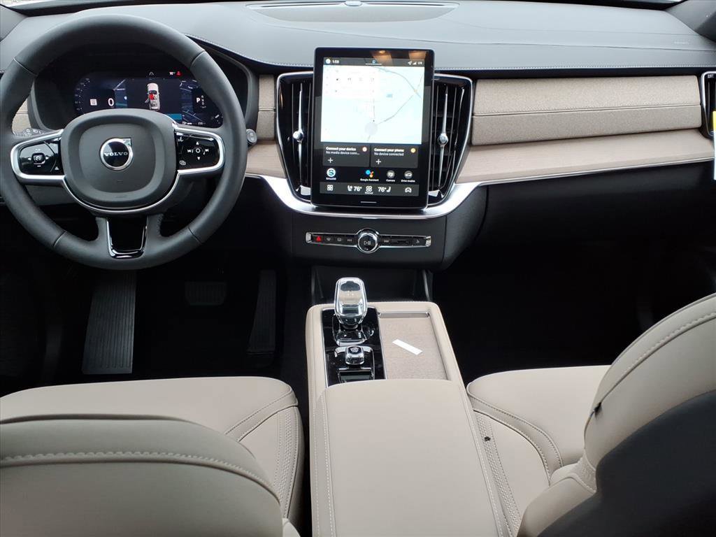 New 2026 Volvo XC90 B6 Core image 13