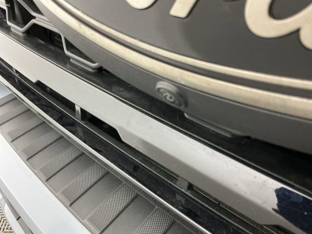 Certified 2025 Ford F350 Lariat w/ Black Appearance Package image 11