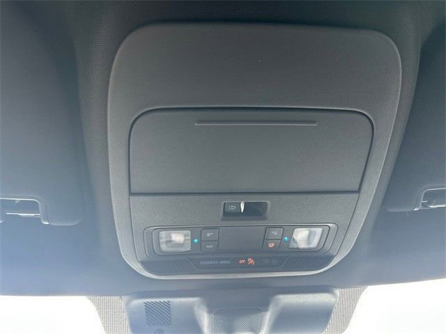 New 2025 Ford F150 XLT w/ Equipment Group 302A MID image 38