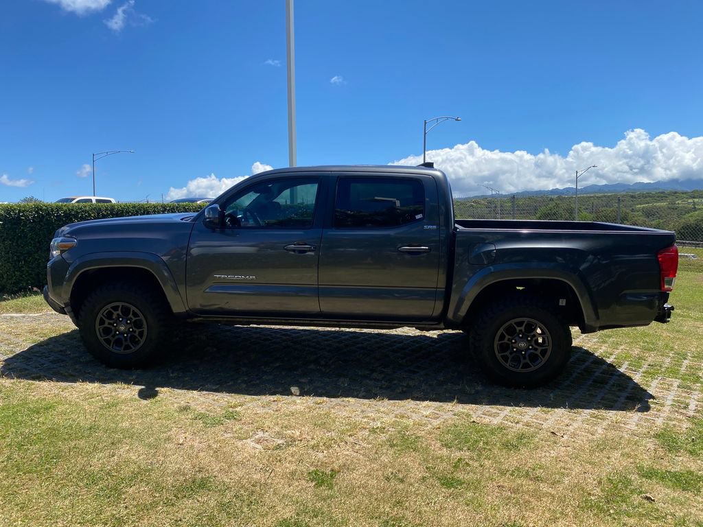 Used 2017 Toyota Tacoma SR5 RWD image 22