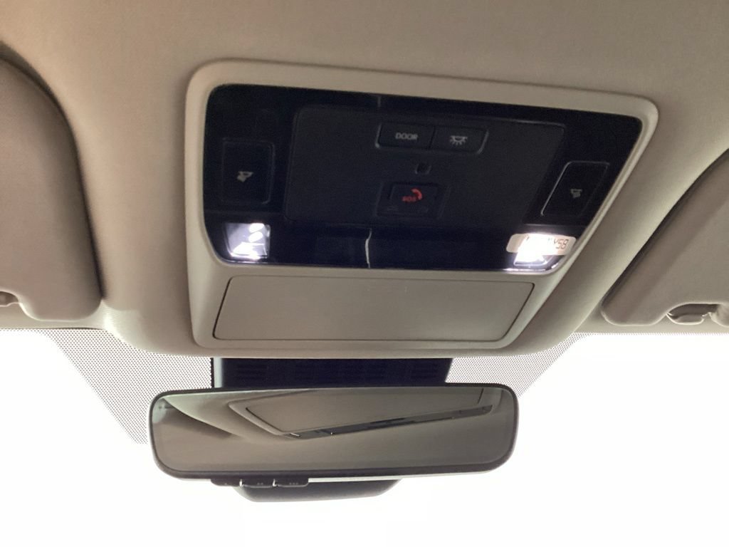 Used 2024 Toyota Grand Highlander AWD image 17
