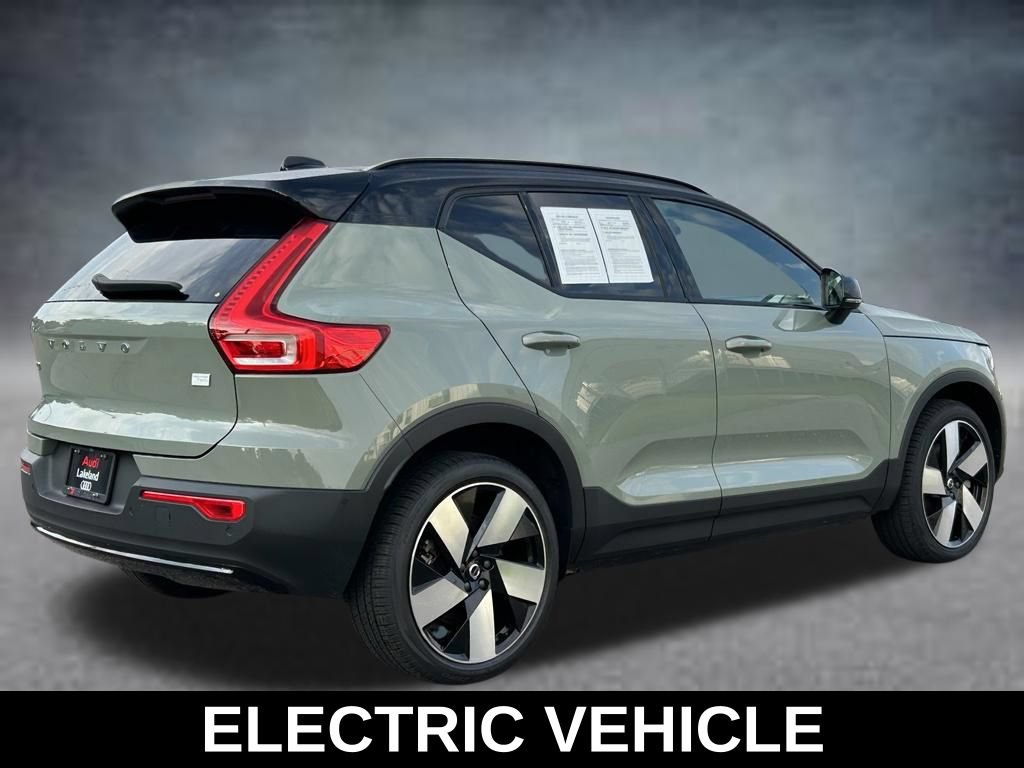 Used 2023 Volvo XC40 Recharge Ultimate AWD/4WD image 5