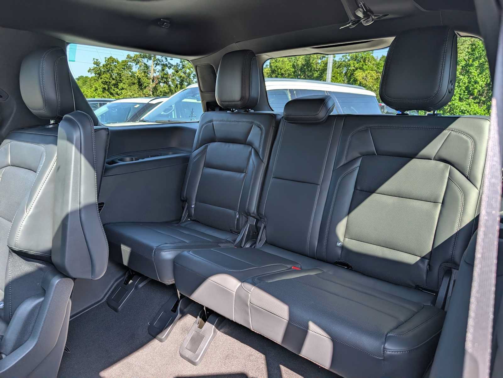 New 2027 Lincoln Navigator Reserve w/ Jet Appearance Package AWD/4WD image 17