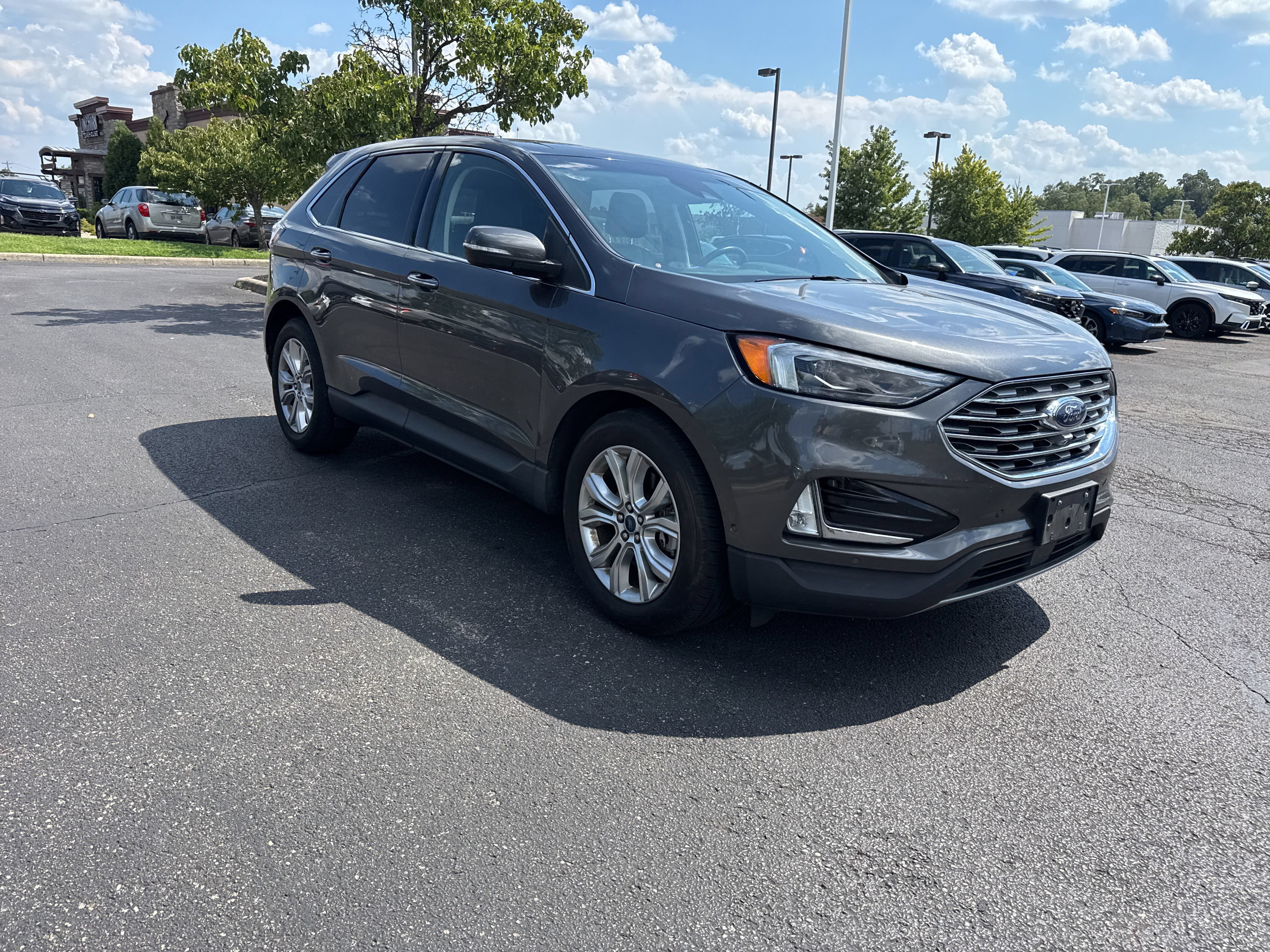 Used 2020 Ford Edge Titanium w/ Equipment Group 301A AWD/4WD image 21