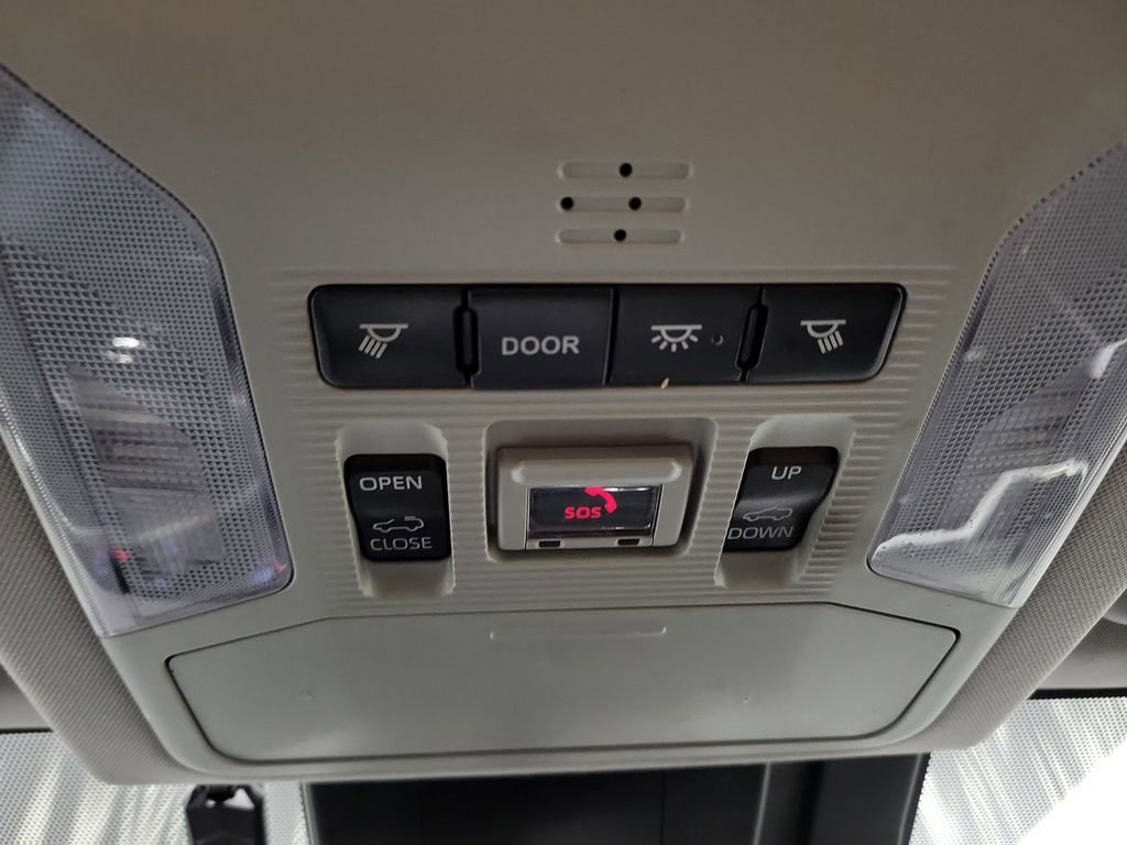 Used 2020 Toyota RAV4 XLE w/ Convenience Package image 21