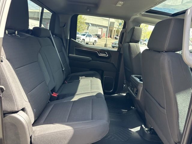 Used 2024 Chevrolet Silverado 1500 LT Trail Boss w/ Convenience Package II AWD/4WD image 32