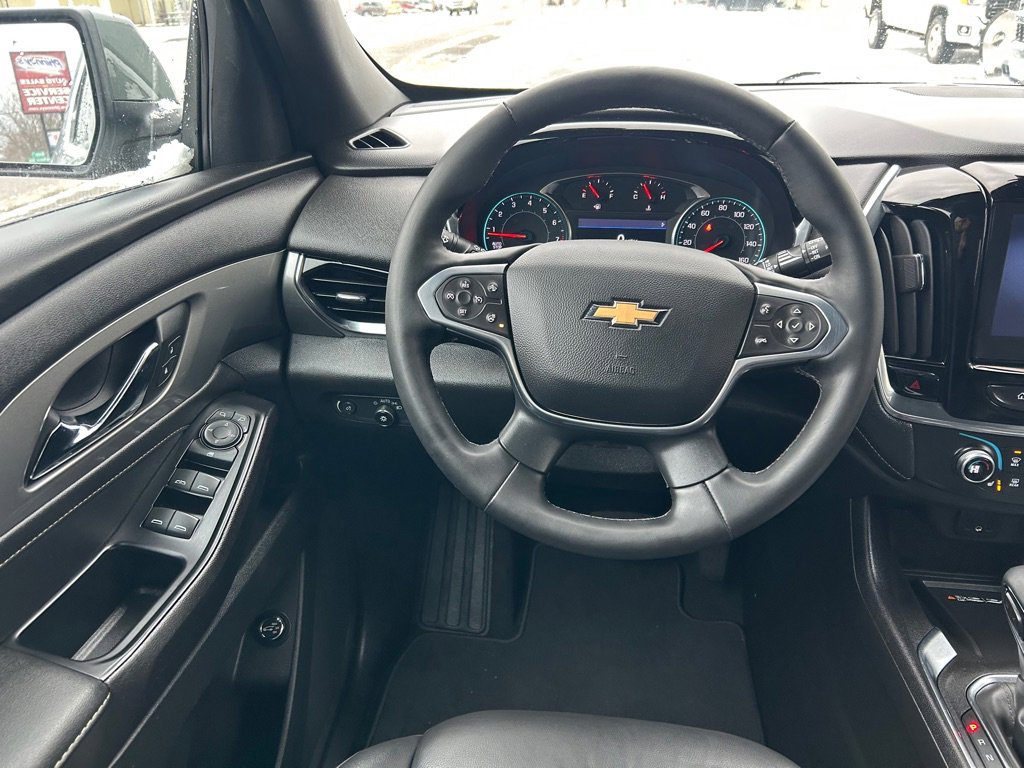 Used 2023 Chevrolet Traverse LT image 38
