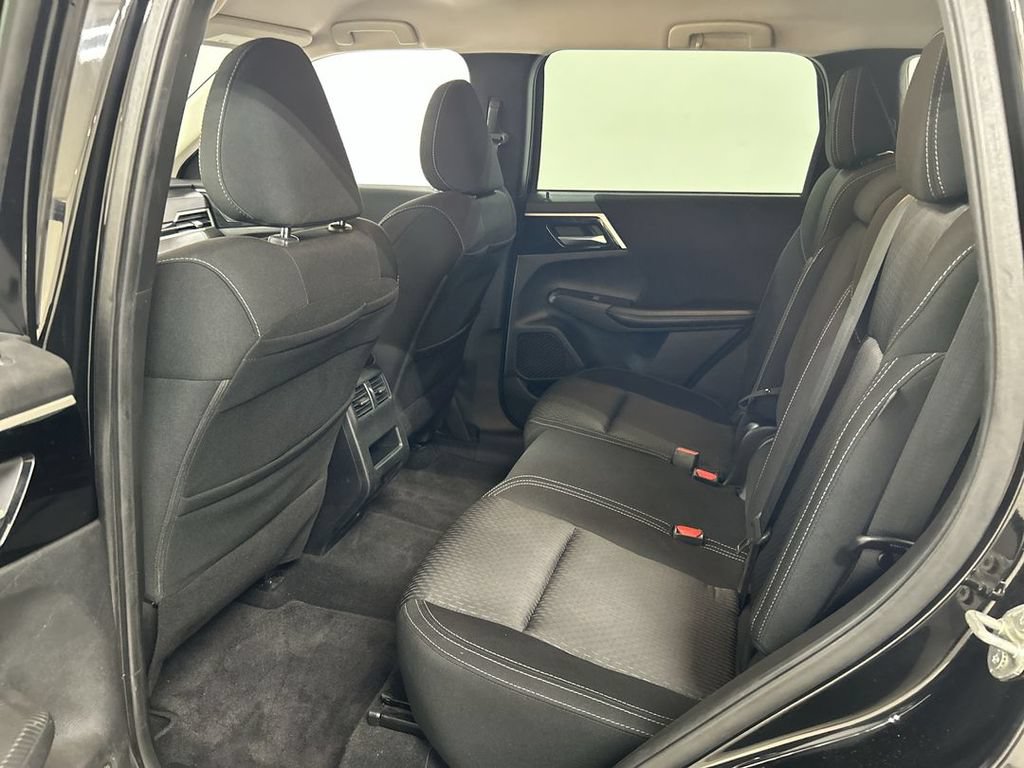 Used 2022 Mitsubishi Outlander ES AWD/4WD image 19
