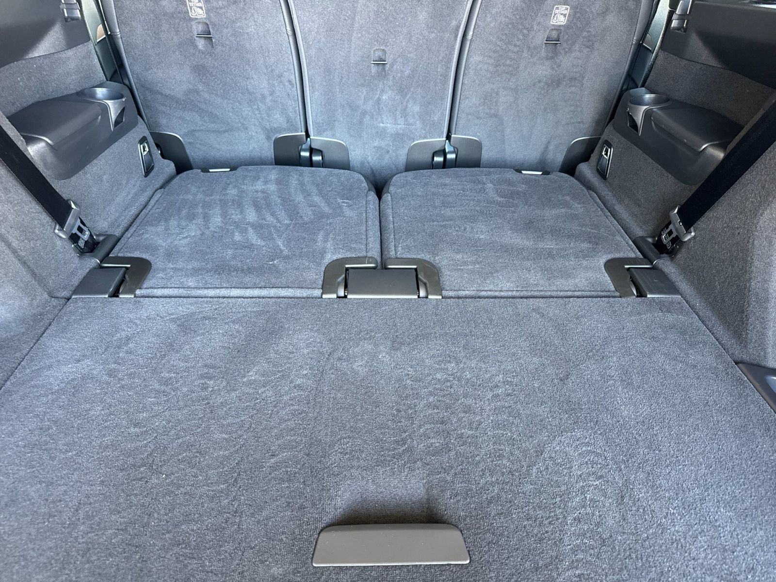 Certified 2024 Volvo XC90 T8 Plus AWD/4WD image 20