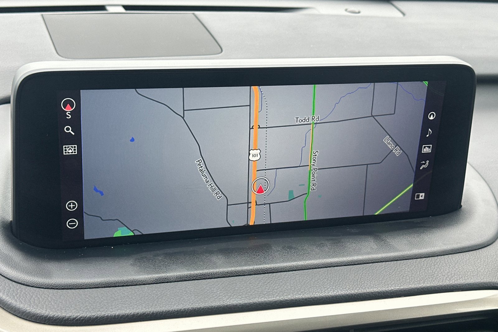 Used 2021 Lexus RX 450h AWD w/ Premium Package image 19