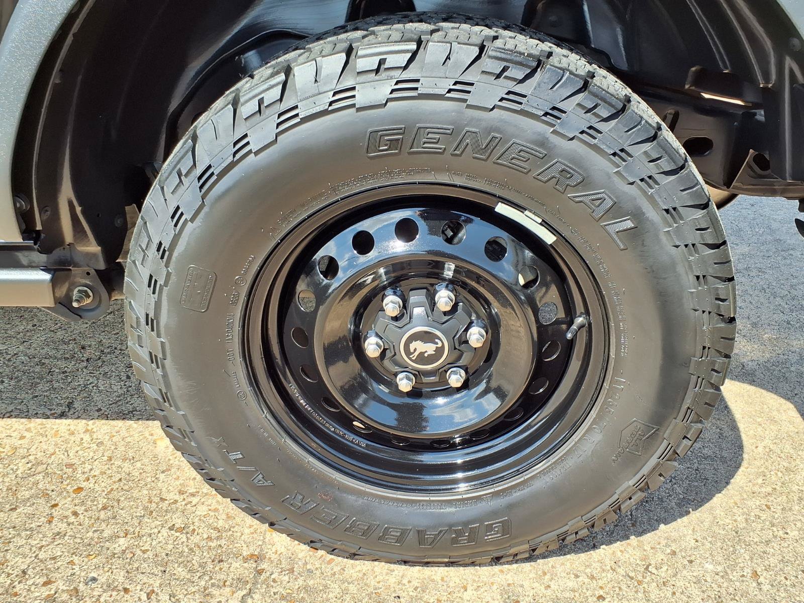 Used 2023 Ford Bronco Black Diamond AWD/4WD image 31