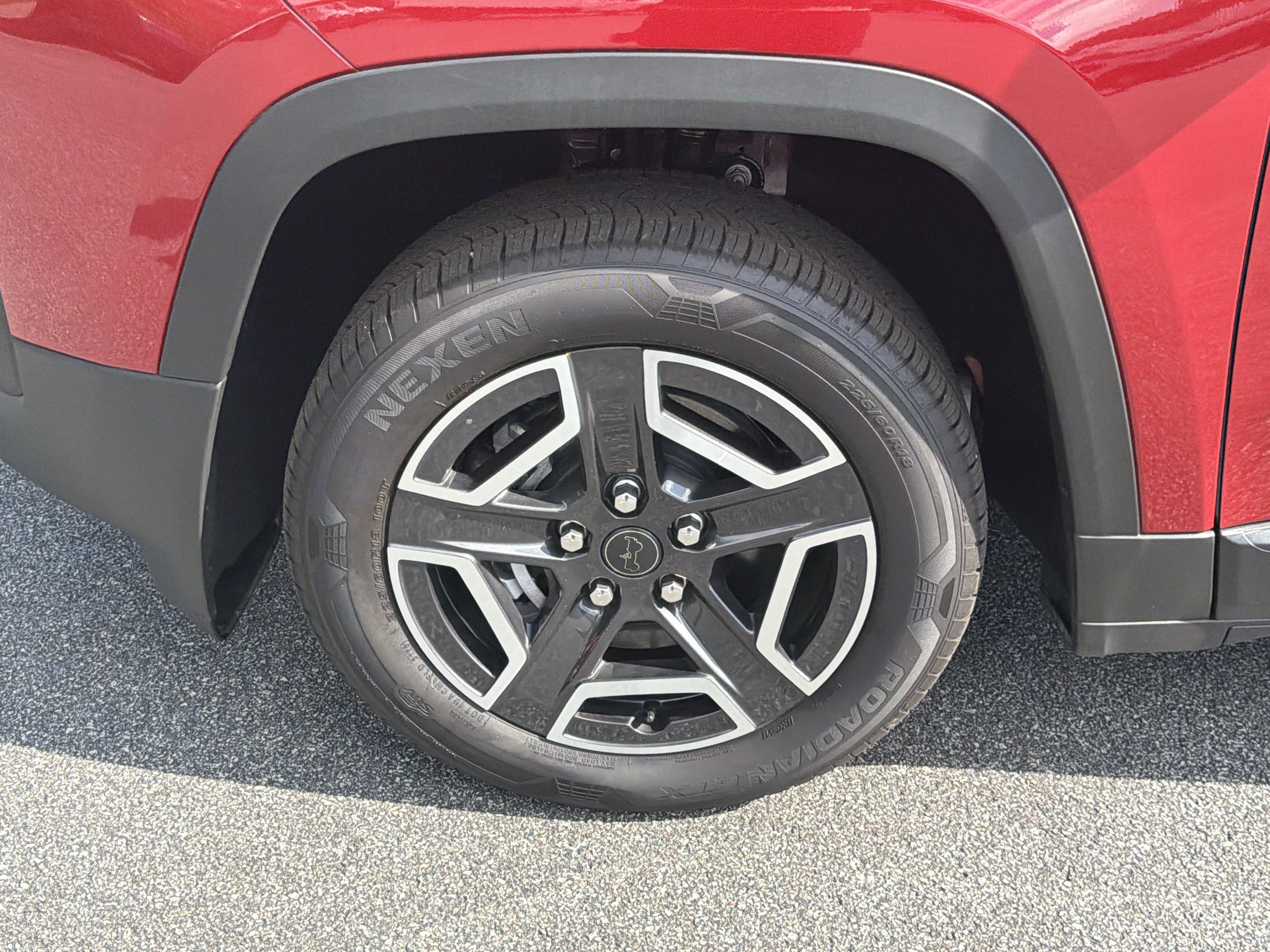 New 2026 Jeep Cherokee Laredo AWD/4WD image 13