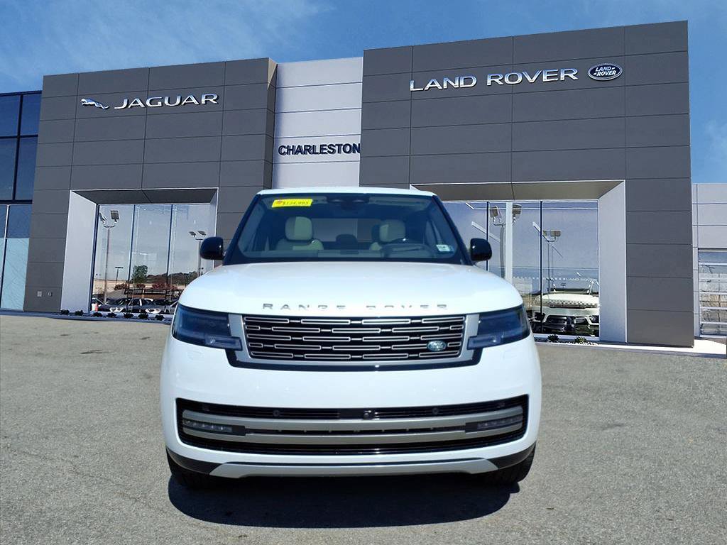 Certified 2025 Land Rover Range Rover SE AWD/4WD image 8