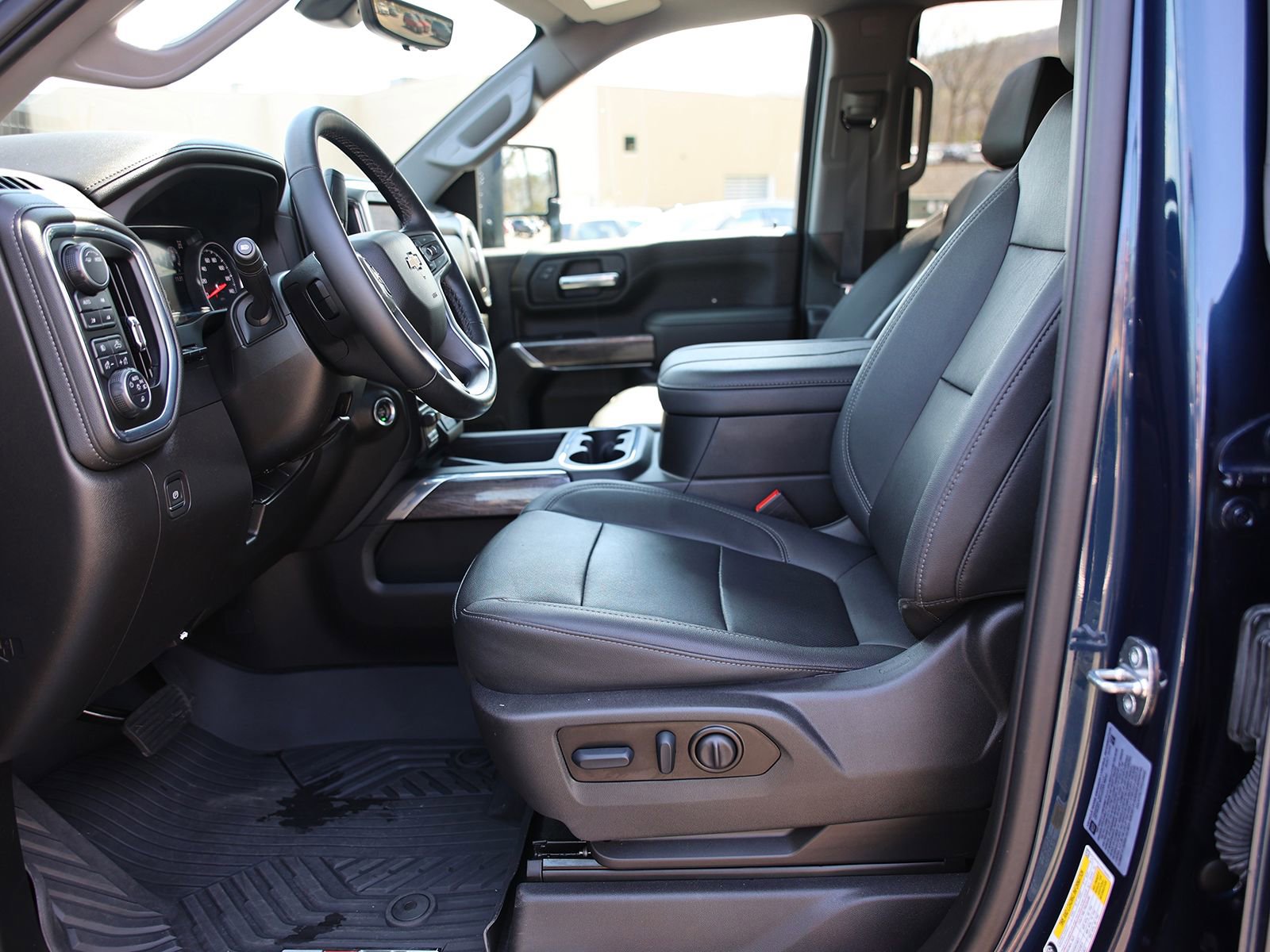 Used 2023 Chevrolet Silverado 2500 LTZ w/ LTZ Premium Package AWD/4WD image 24