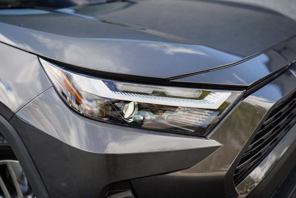 Used 2023 Toyota RAV4 XLE Premium image 6
