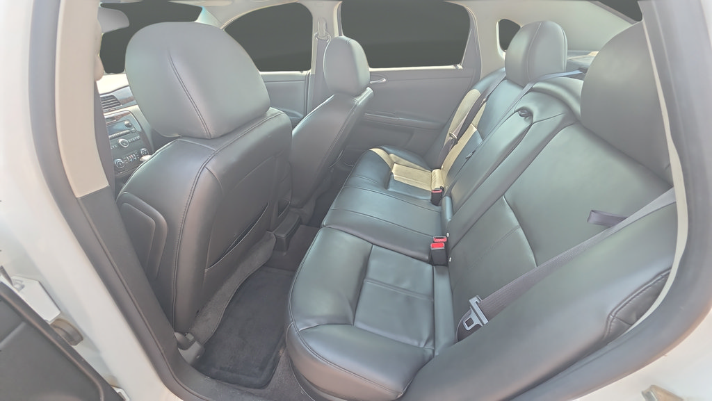 Used 2014 Chevrolet Impala LTZ FWD image 10