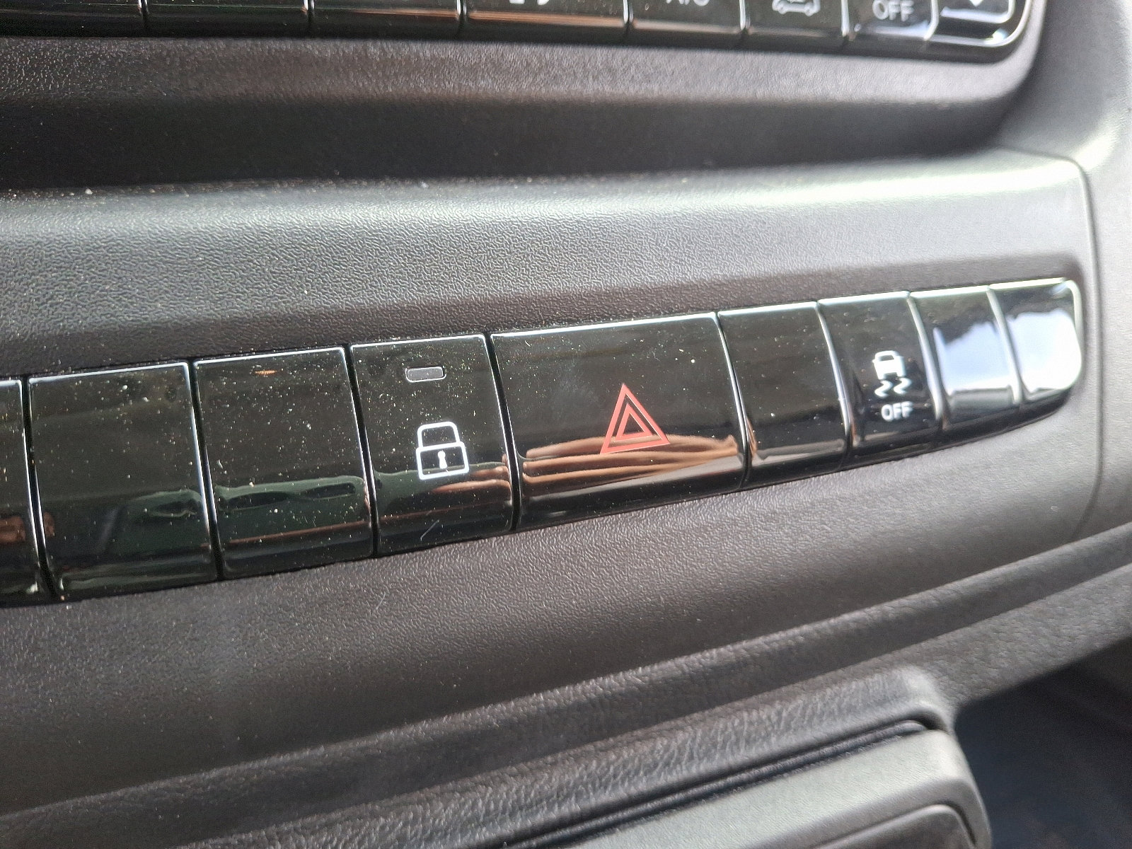 New 2024 RAM ProMaster 2500 w/ Upfitter's Prep Package image 17