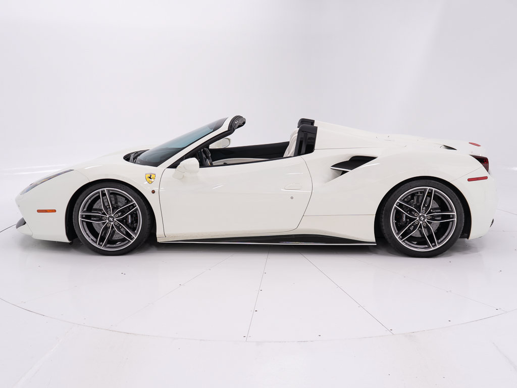 Used 2018 Ferrari 488 Spider RWD image 2