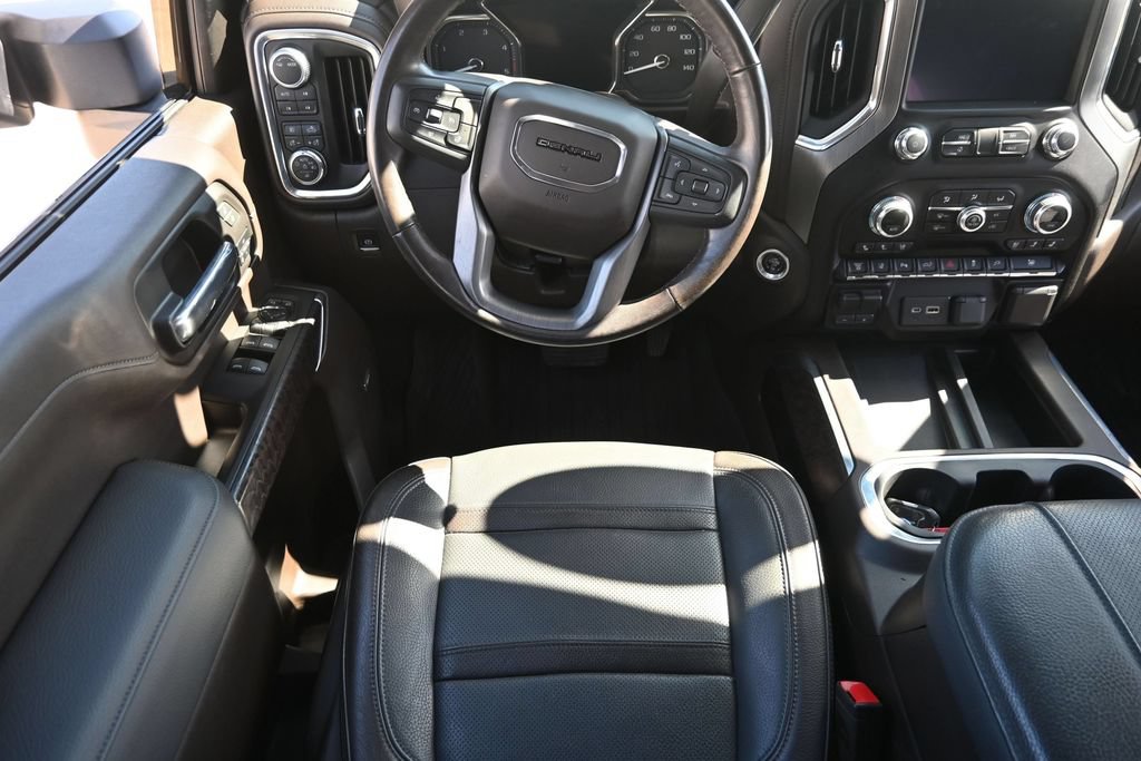 Used 2023 GMC Sierra 3500 Denali w/ Technology Package AWD/4WD image 15