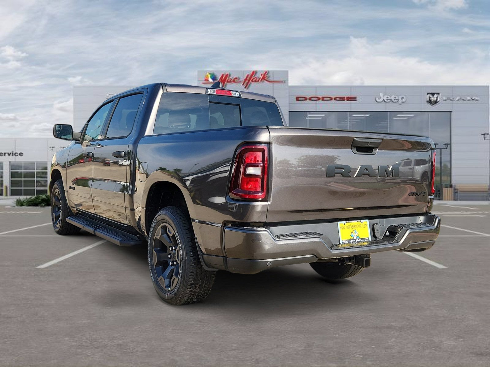 New 2026 RAM 1500 Express AWD/4WD image 3