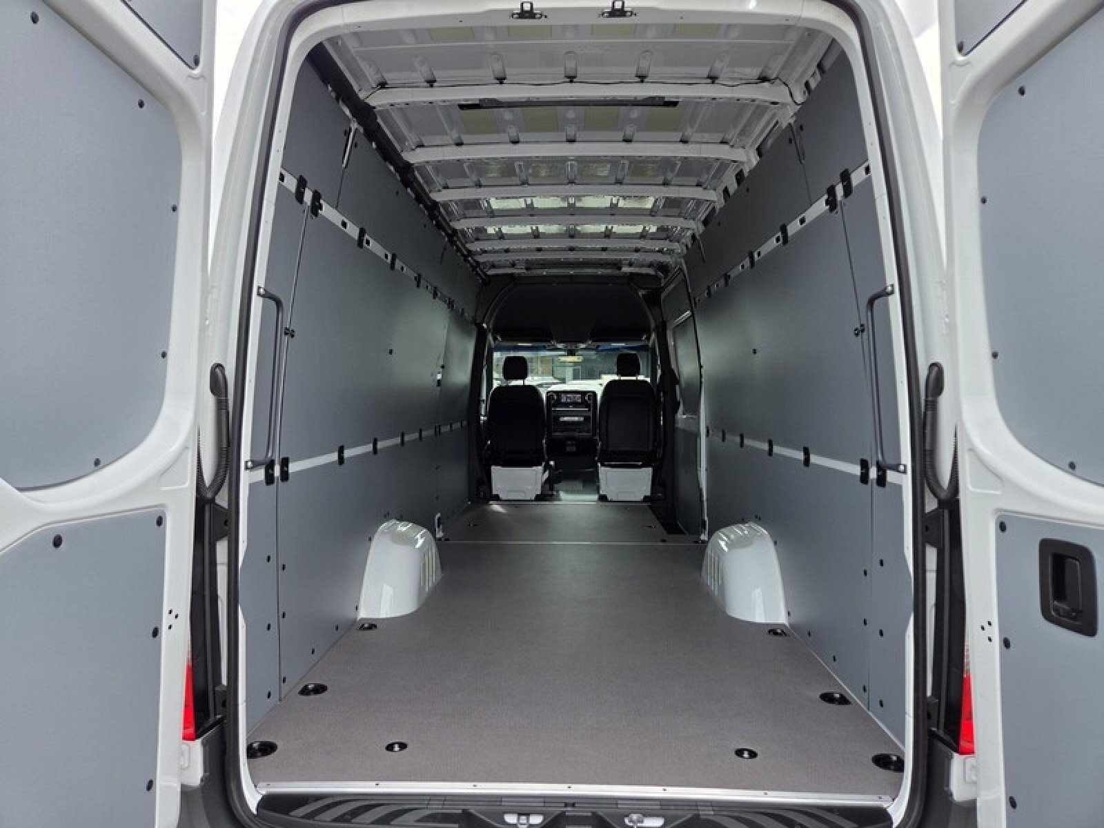 New 2026 Mercedes-Benz Sprinter 2500 image 12