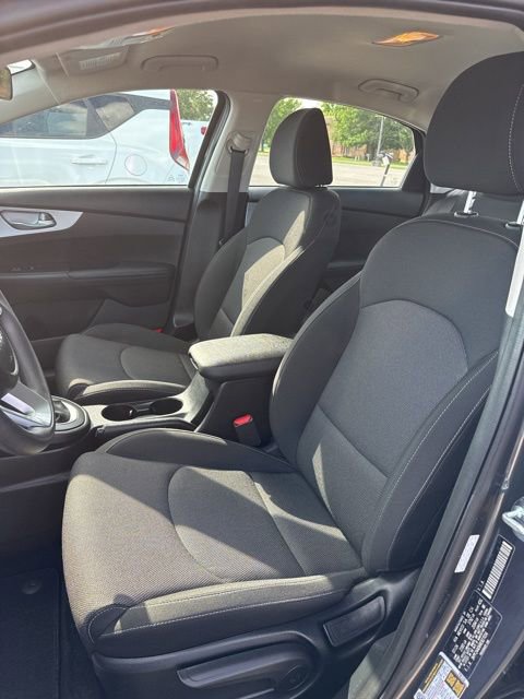 Used 2024 Kia Forte LXS image 10