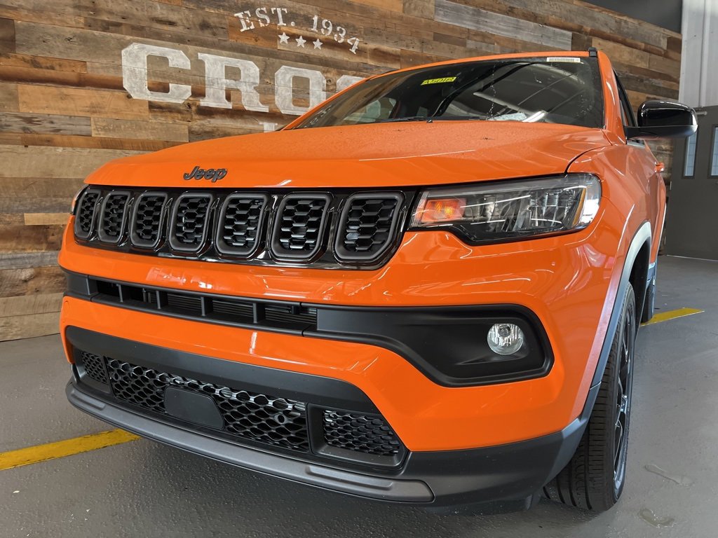 New 2026 Jeep Compass Latitude image 2